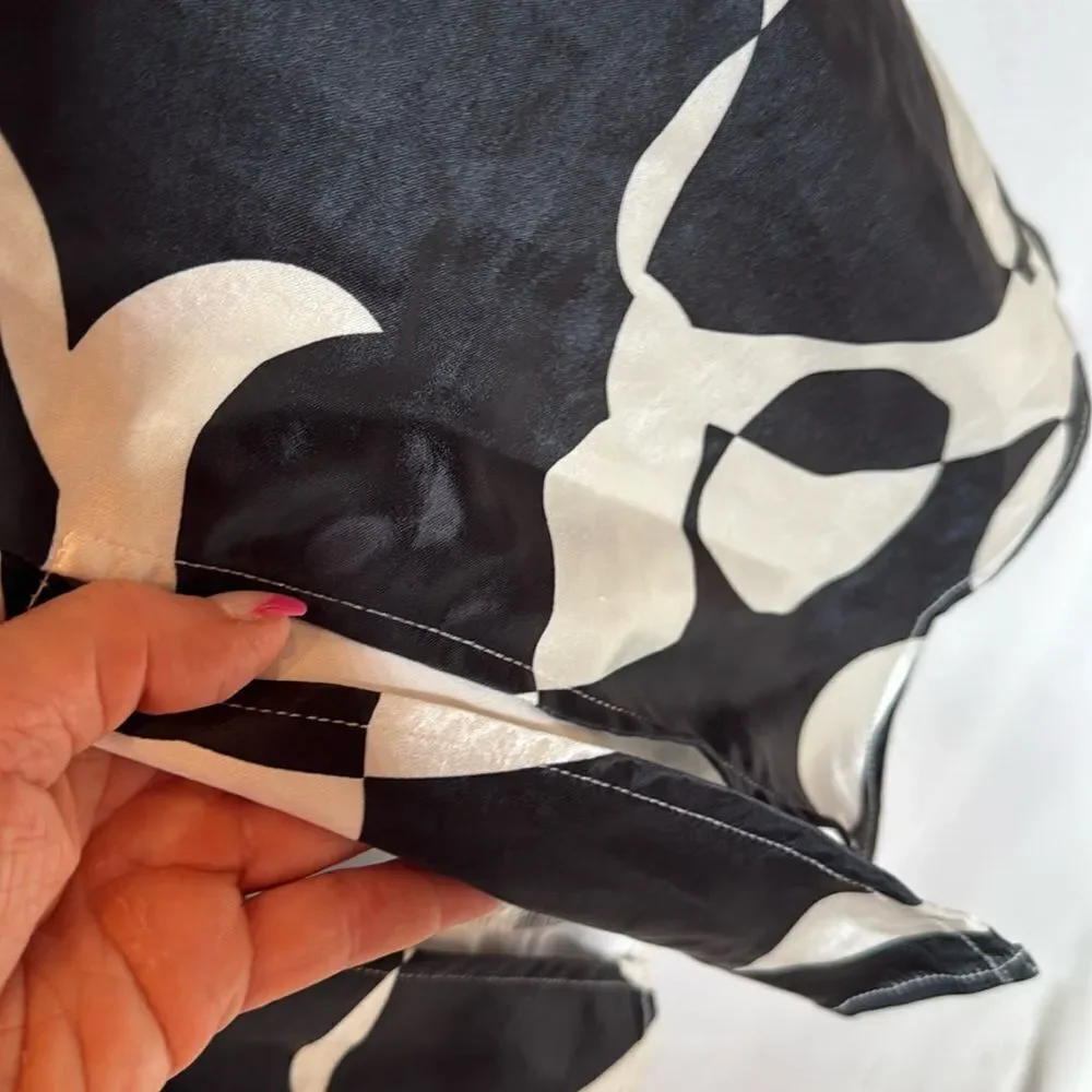 PacSun Y2K Ryan‎ Destiny Black And White Satin Abstract Pants. Size Small.